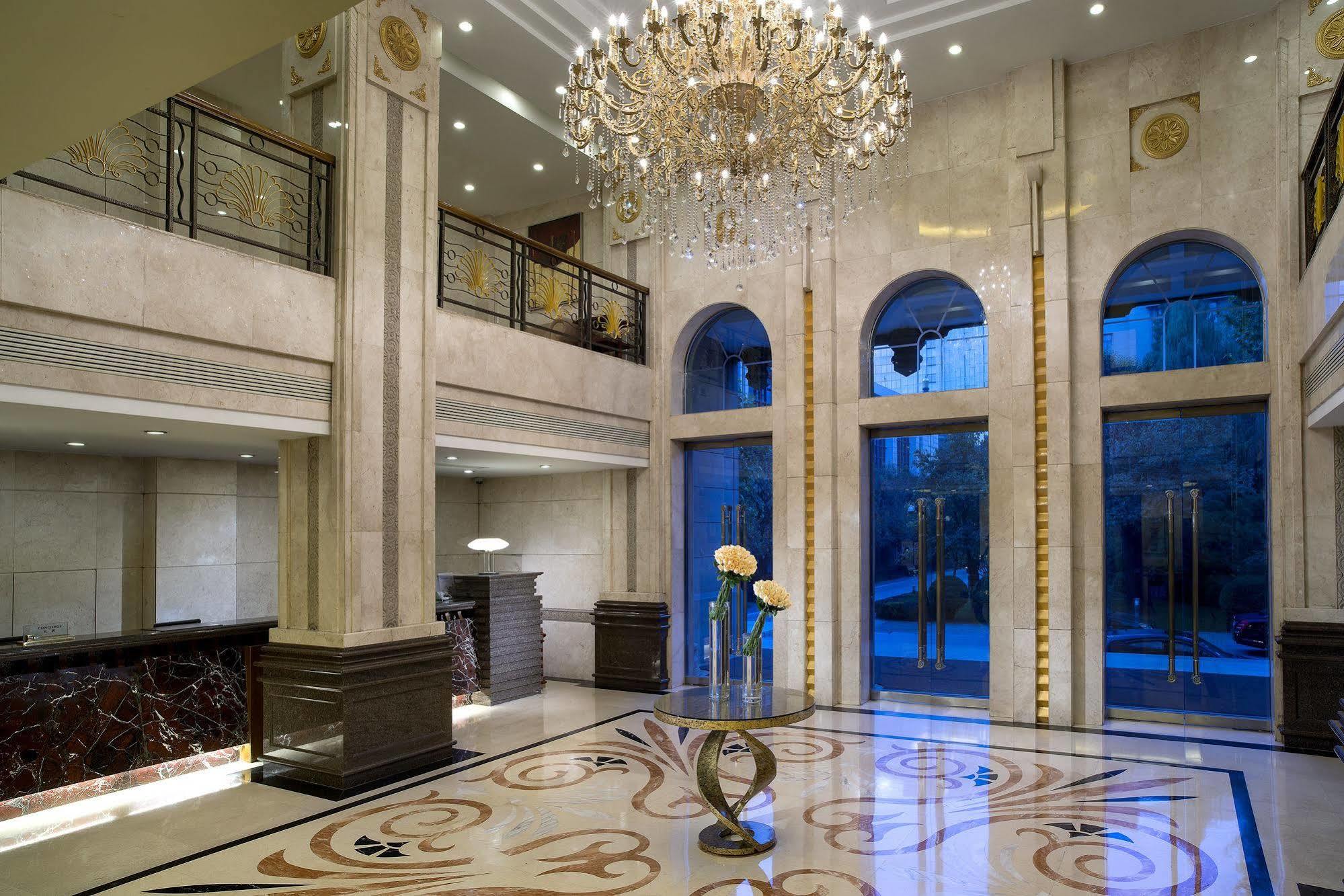 Grand Mercure Xian On Renmin Square Экстерьер фото
