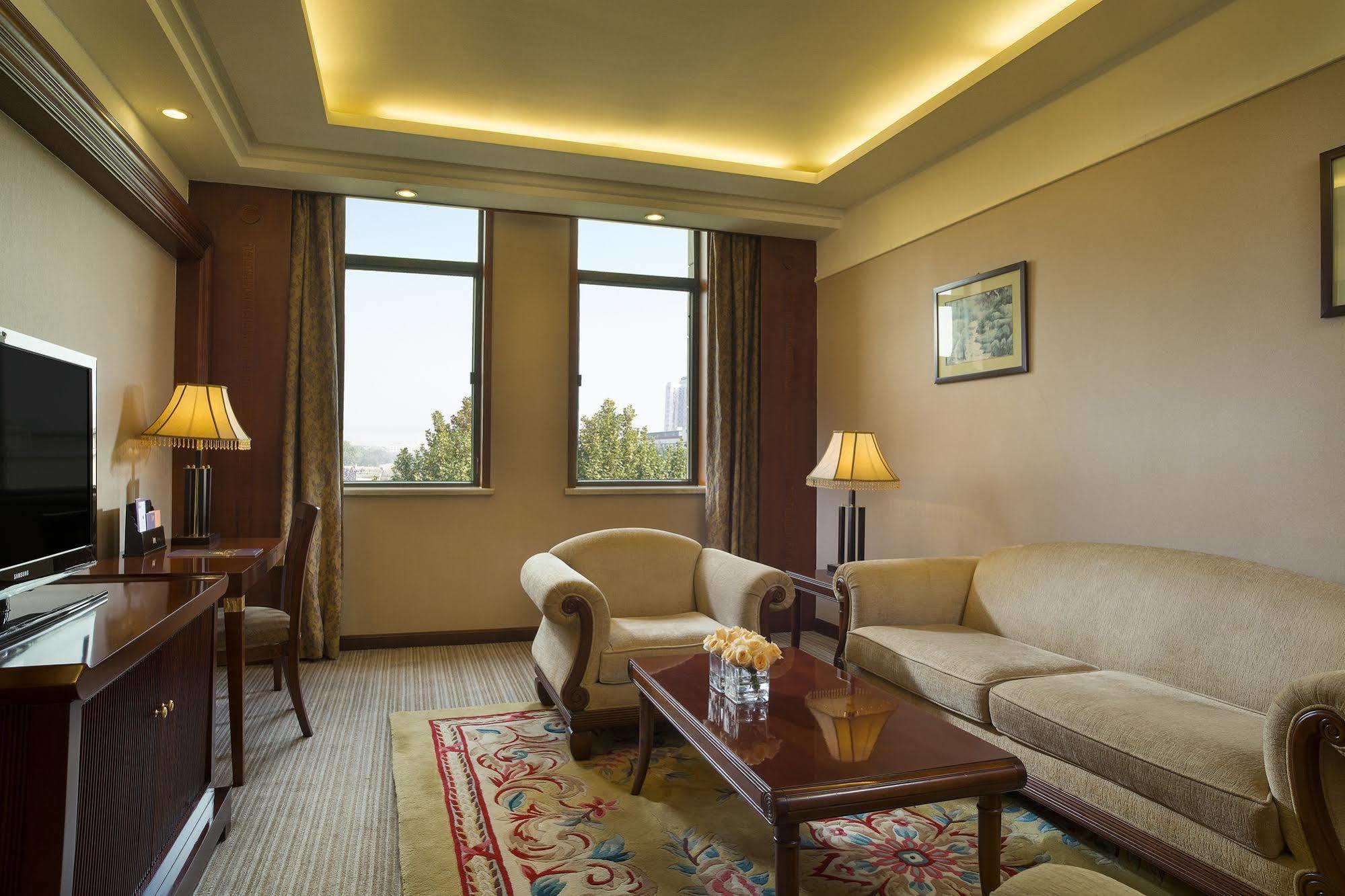 Grand Mercure Xian On Renmin Square Экстерьер фото
